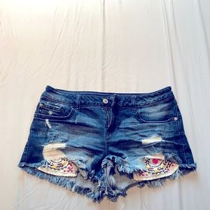 2 / $20 - Cut off shorts